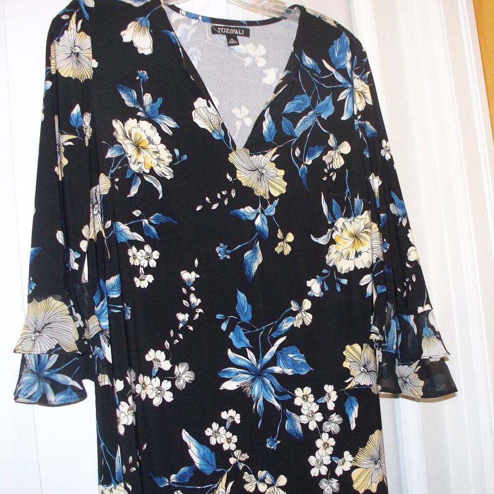 Beautiful Flower Dress - Picture 4 of 4